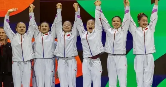 零失误终结美国七连冠 安踏冠军服护航中国女队时隔20年世锦赛登顶