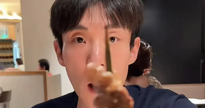 天边羊多开业爆满，羊肉一好就被抢购一空，消费者称价格确实便宜