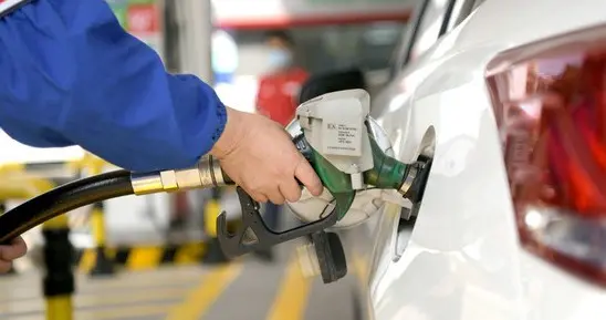 中东战乱，国内油车车主难受，司机不得已翻出公交卡