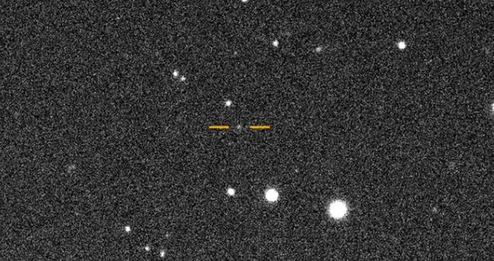 科学家发现摩天大楼大小的小行星穿越太阳系