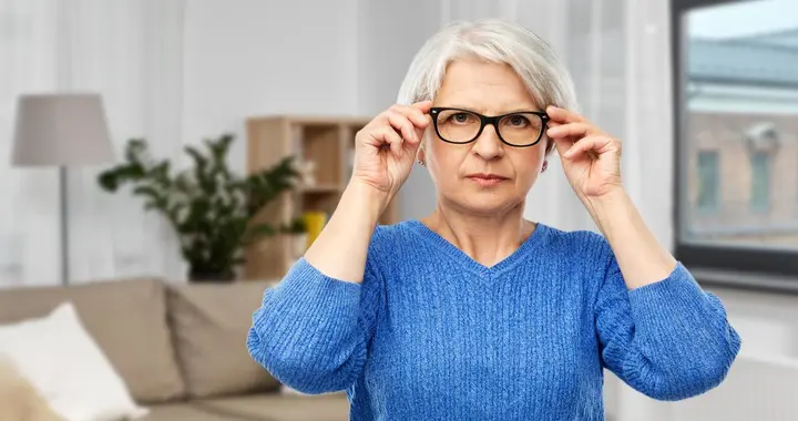 青少年/老年人视力问题不同！这份分人群视力恢复攻略全家都能用