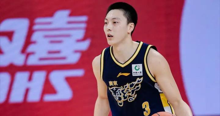 广东为什么差点输给江苏？胡明轩毫不客气说出原因，直接戳中要害
