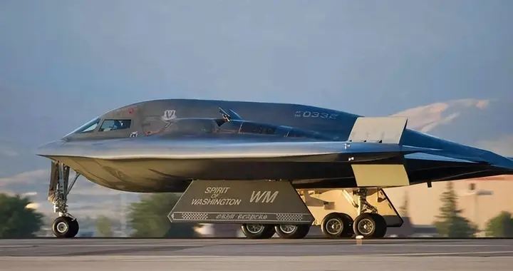 B-2横穿中国10省轰炸伊朗，中方雷达没发现？美国这回说出实话