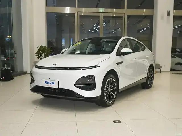 7分钟狂卖5000台!小鹏G6把价格打骨折:充电比加油快，智驾碾压BBA