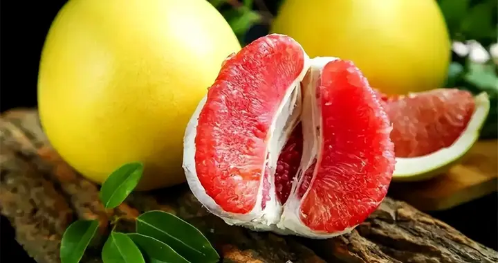 高血压不能吃柚子？医生提醒：这3种水果，高血压患者最好不要碰
