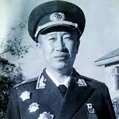 蒋南强读历史：1955年少将授勋时某人被