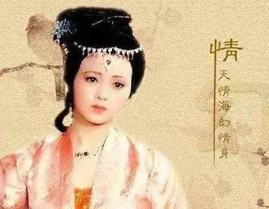 《红楼梦》秦可卿闺房陈设背后的深意，金陵十二钗判词竟要倒着看