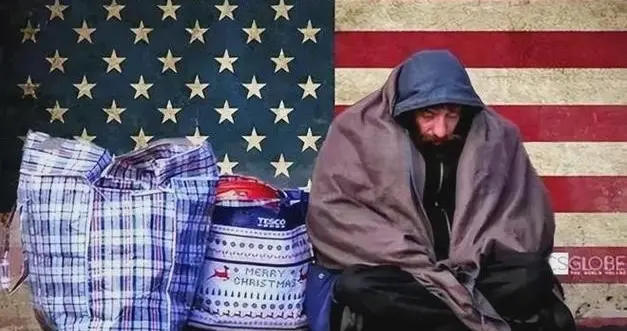 67%美国人入不敷出！社会撕裂，这条“斩杀线”，杀的不只是穷人