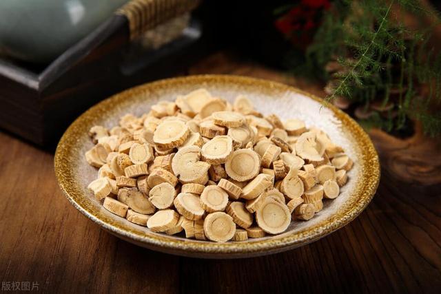 重用黄芪、当归两味药，能为你活血助起，蛟龙起飞！