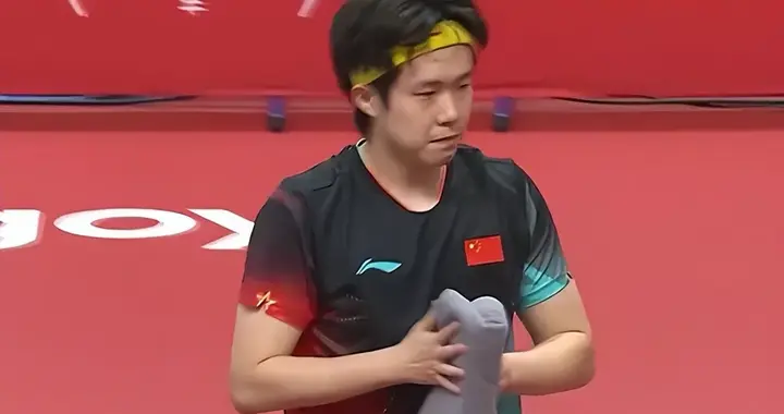 3-2险胜！国乒男团半决赛惊魂，决赛如何破解张本智和心理战？
