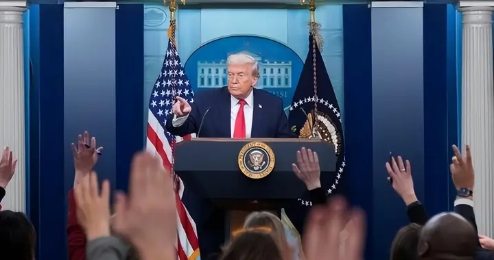 特朗普的“新联合国”，安理会四常缺席：英法拒绝，中俄未表态