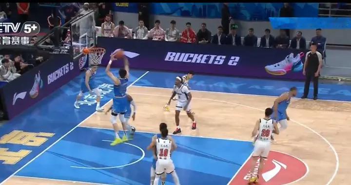 正在直播CBA季后赛1/4决赛 北京北汽VS广东东阳光