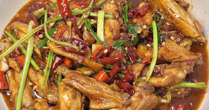 红烧辣鸡翅