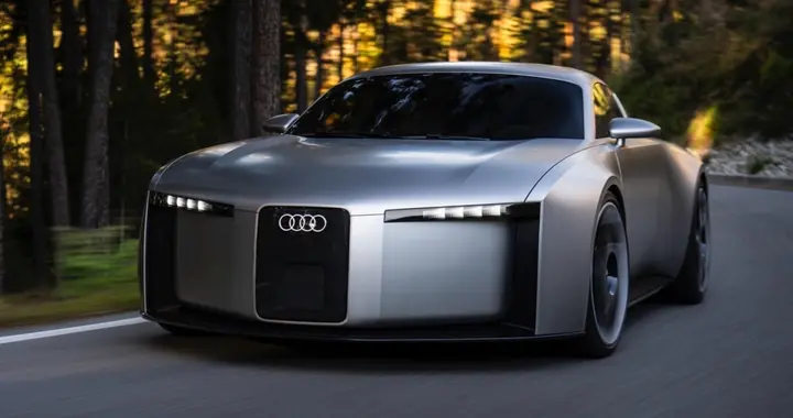 奥迪Concept C纯电跑车预计27年上市 隐藏出风口 内饰折叠屏