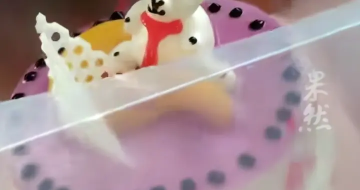 十块钱买到一个四寸蛋糕，开在村里的蛋糕店火了！