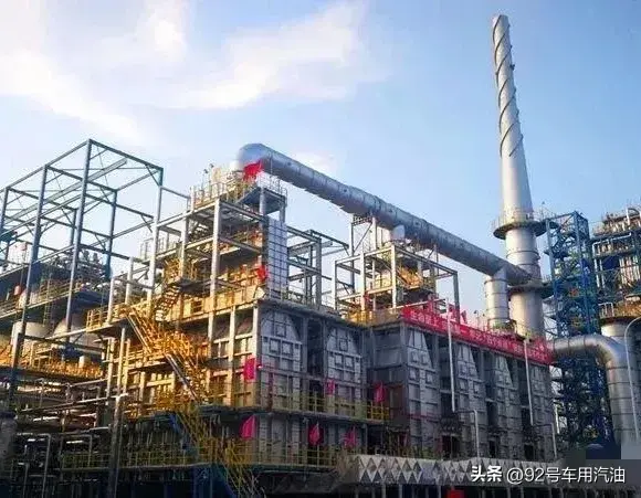 强盗的逻辑美国挥舞着制裁的大棒砸向山东地炼鲁清石化和胜星石化