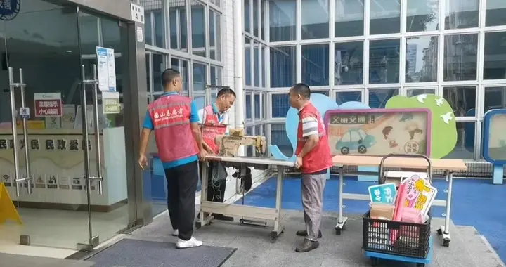 小小便民摊 满满志愿情