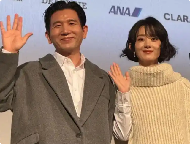 赵丽颖恋情曝光，粉丝斥其恋爱脑，细节表明对男方还是有分寸感的