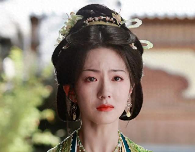 这年头，主角不行，配角来凑，能看完《朝雪录》，全靠秦朝羽。