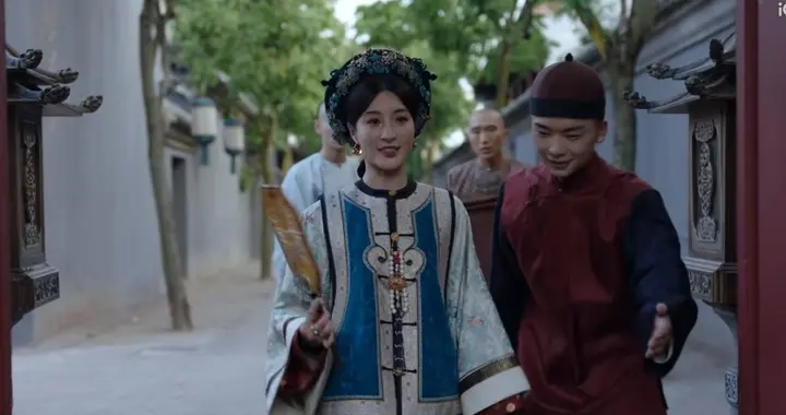 原来他们是亲戚，家族显赫，貌美如花，如今演《大生意人》火了