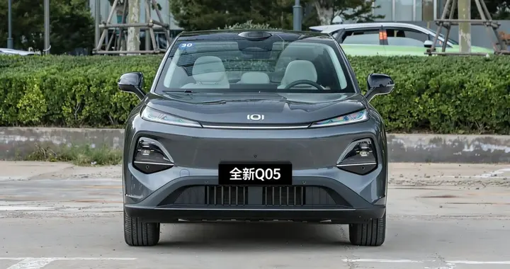 组合辅助驾驶进入10万内，长安启源全新Q05 VS 比亚迪元UP怎么选？