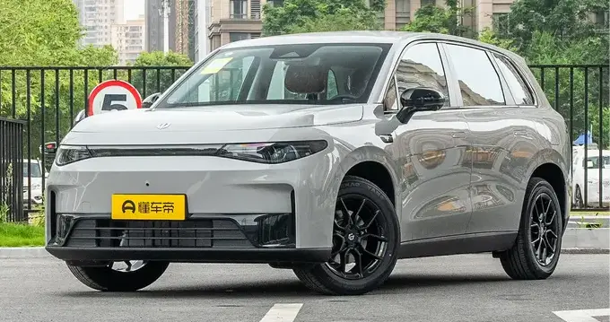 家用车选对不选贵，过年回家，零跑C10带你从"将就开"到"舒服用"