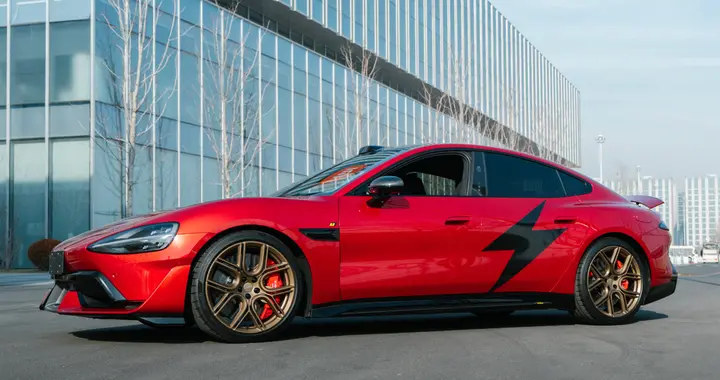 从月销3千多辆，跌到月销45辆，小米SU7 Ultra输在哪？