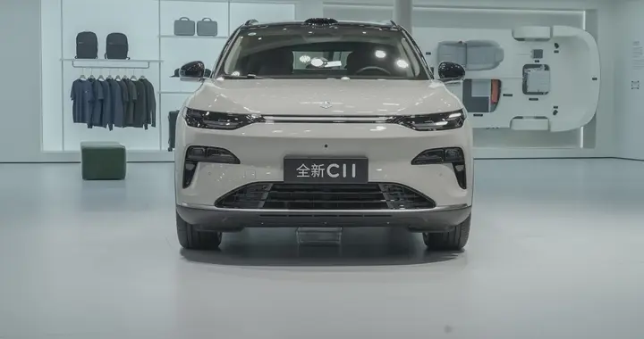 15万买空悬同款底盘+激光雷达！零跑C11为何把肉埋进饭里？