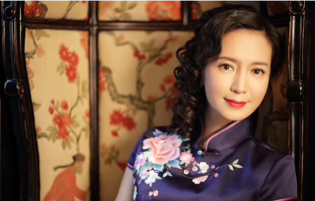 两性交往比起亲吻五六十岁女人更喜欢什么？听3个女人的心里话