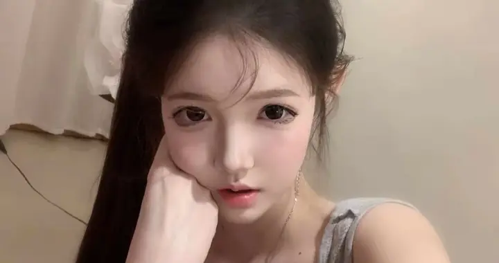 看着单纯柔弱，其实很难走进她心里