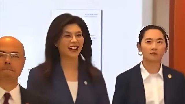 全球脉动站：郑丽文到达北京了。  我推荐