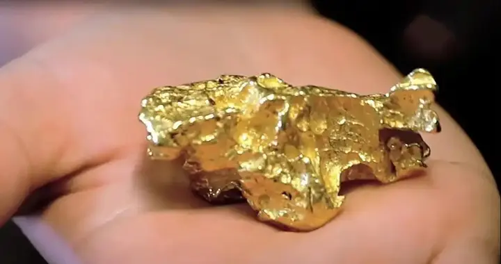 黄金高位变套现潮，各国央行开始疯狂甩卖黄金了！背后发生了什么