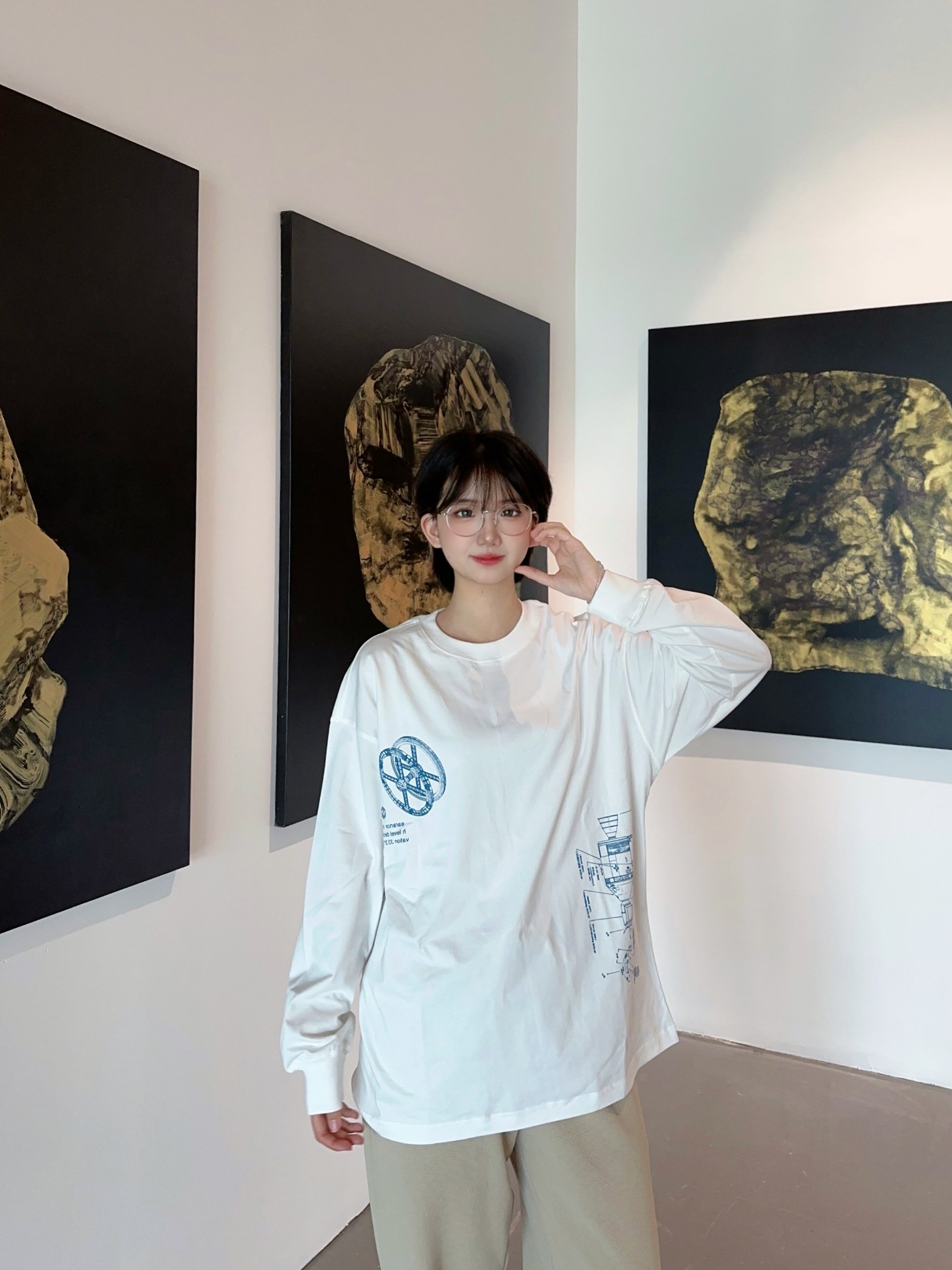 无性别穿搭必备-个性印花长袖T恤