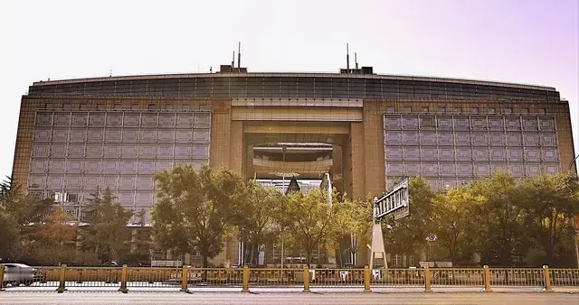 中国两条深夜公告震动亚洲，日本右翼彻底破防了！什么情况？