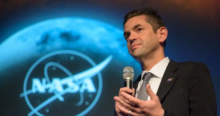 NASA接下了死命令！必须在中国之前，在特朗普任上，实现载人登月