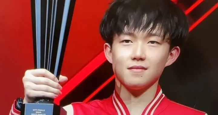 CCTV5直播，20:00，王楚钦VS林昀儒，世界第一4-1剑指男单冠军