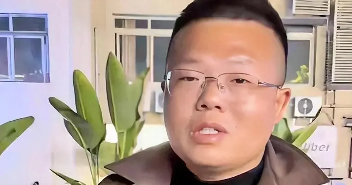 小丫结婚之后第一次谈到自己的问题的时候，坤哥是怎么做的呢