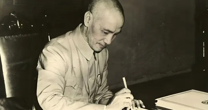 8岁小萝卜头的血、花园口的泪，蒋介石凭什么想“叶落归根”？