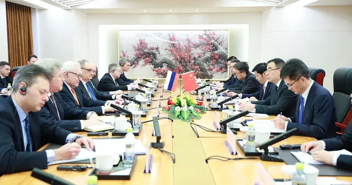 印度被特朗普逼迫放弃俄油，普京派人赴华沟通，中国支持成为关键