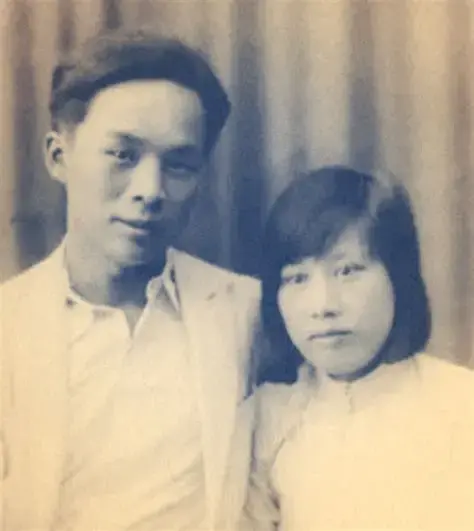 新中国成立，他准备去北京当官，半路才想起自己是汉奸，连夜南逃