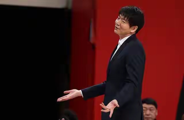 止住连败，邱彪暂时得到缓解。 下课解决不了问题，邱彪的能力还是有的，对...