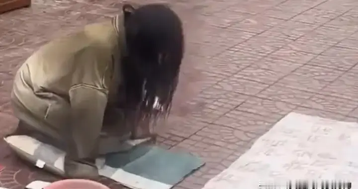 这样也可以？乞讨5年所得32万，要求女方退还彩礼11.19万