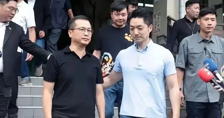 毒油3大关键逼出蒋万安，卢秀燕坐失2028蓝营先手局