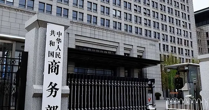 10家美企遭中国制裁！军工供应链被砍断，美国根本顶不住
