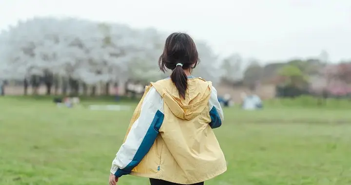 一代人有一代人的艰难，谁都不容易