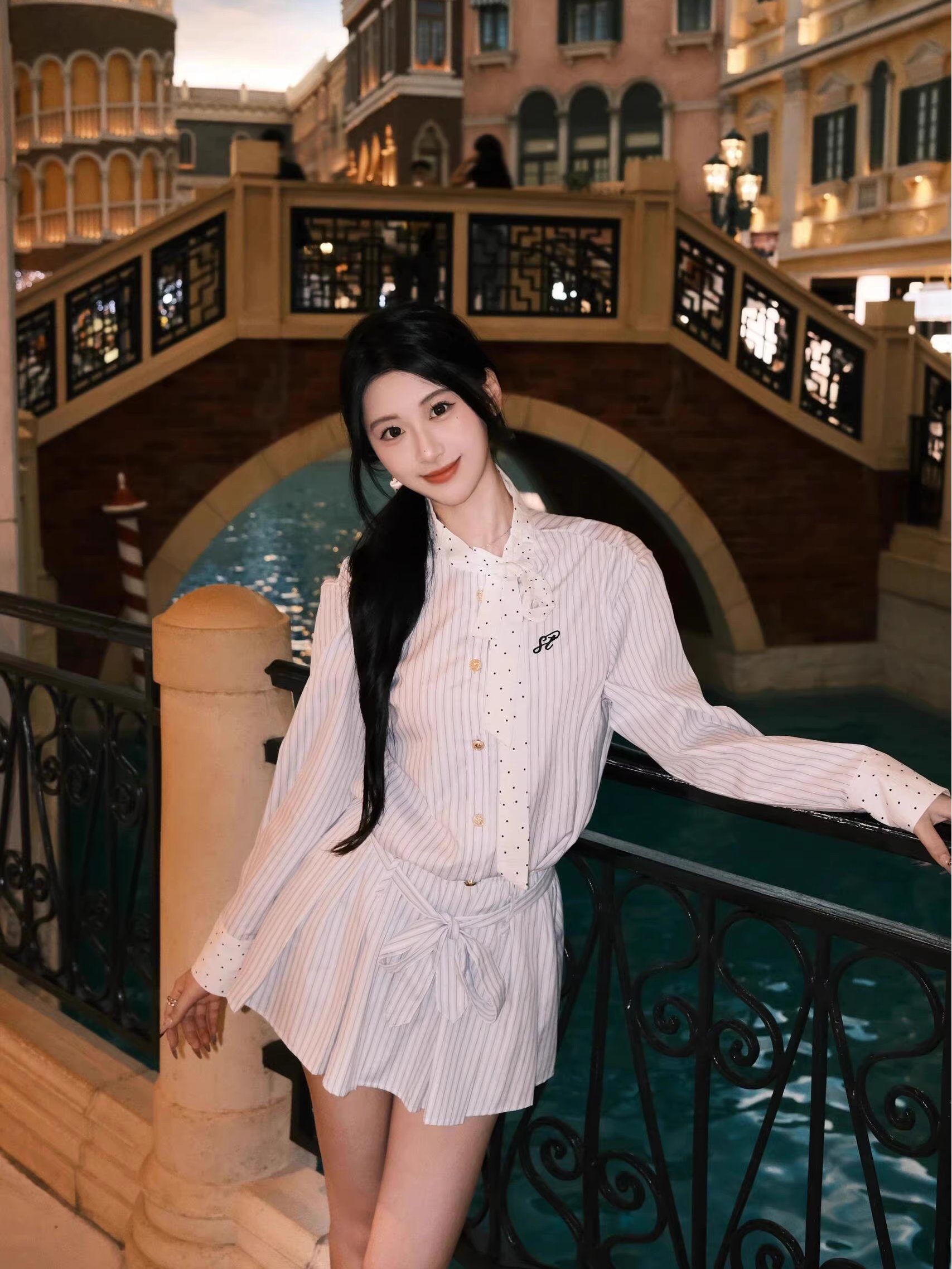 韩系高级感气质衬衫短裙