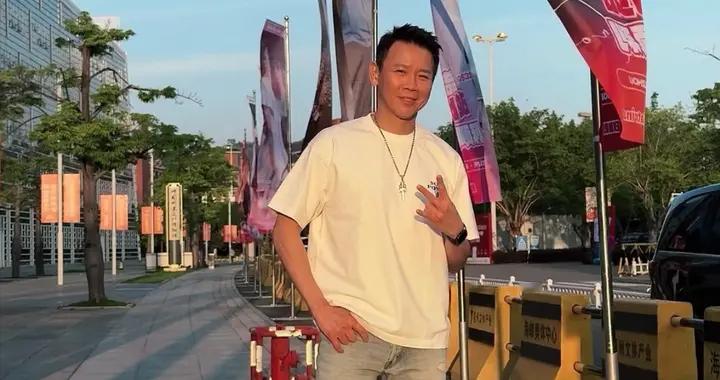 陶喆香港豪宅涨7000元出租，每月稳收5万，房产遍及各地身家过亿