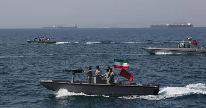 伊朗：驱逐美以大使可过霍尔木兹海峡