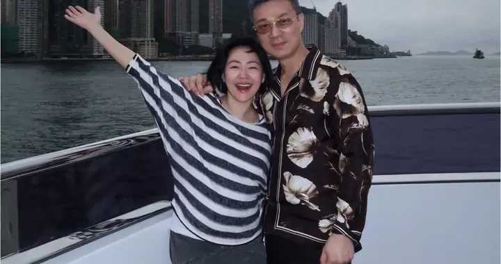 小S时隔6年更新内地账号，分享旅行美照，特意晒出后颈“媛”字！