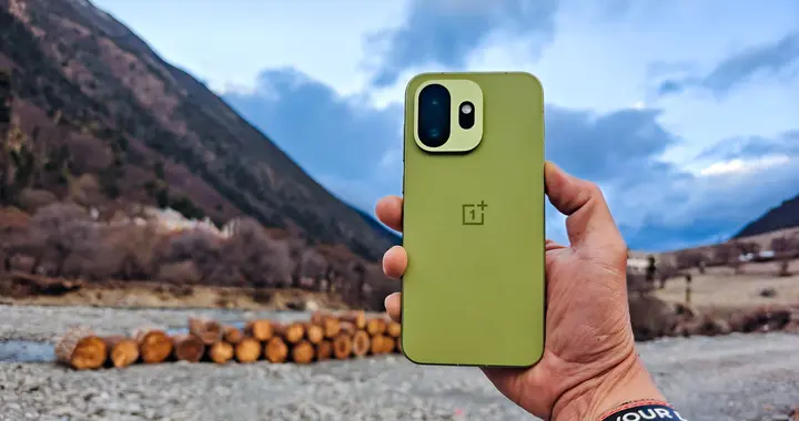 小屏大魔王2.0影像实力怎么样？一加15T旅途随时出片！